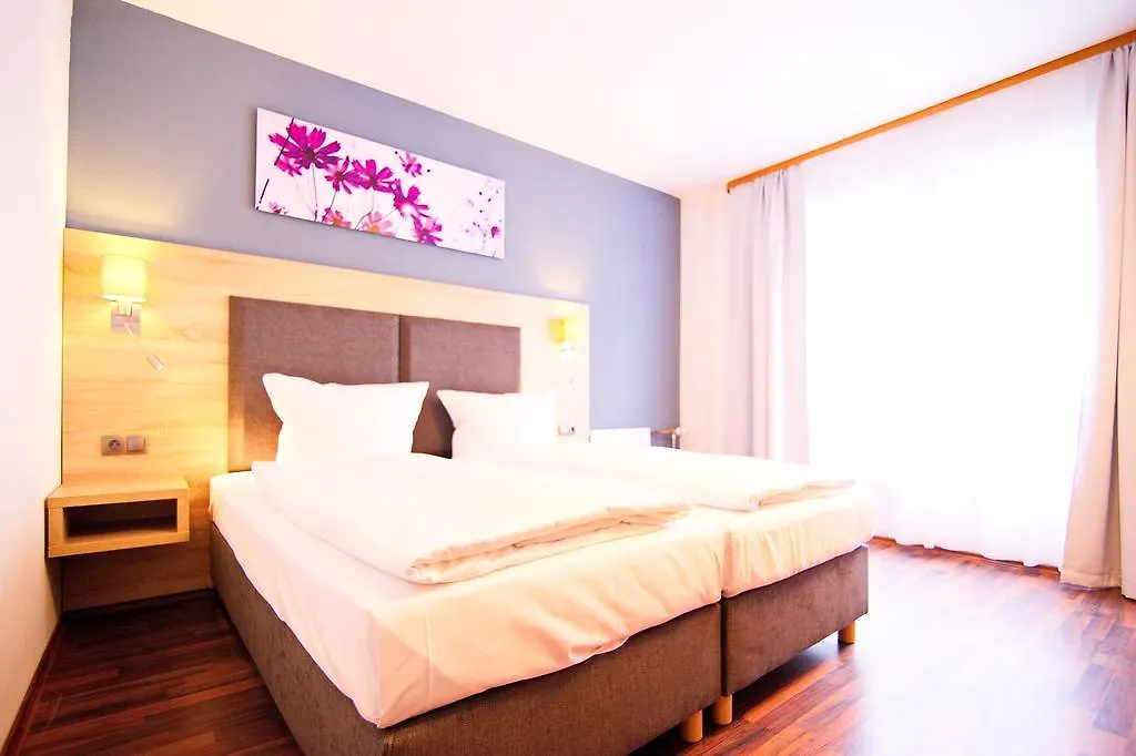 Blncty Hotel-1